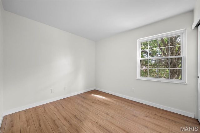 621 S Kirkwood Road 303, St Louis, MO 63122