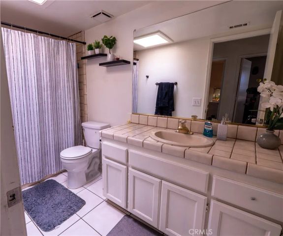 16979 Cherry Hill Drive, Victorville, CA 92395