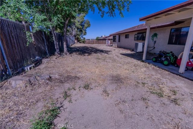 16979 Cherry Hill Drive, Victorville, CA 92395