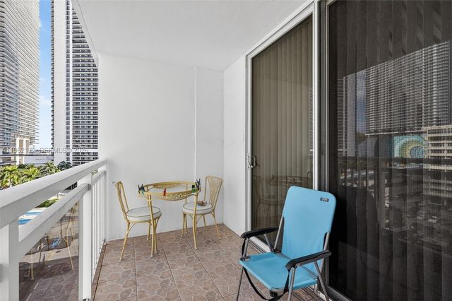 1849 S Ocean Dr 905, Hallandale Beach, FL 33009