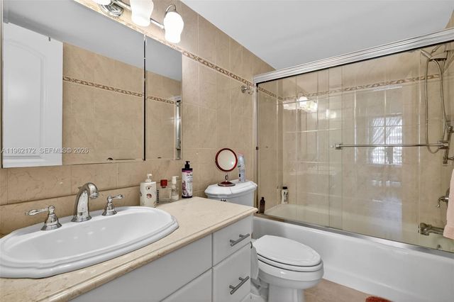 1849 S Ocean Dr 905, Hallandale Beach, FL 33009