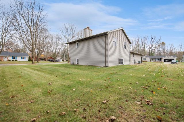 1310 SANDSTONE PLACE, Green Bay, WI 54313