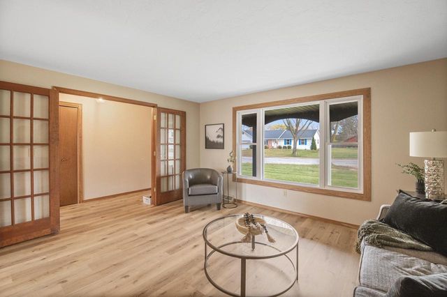 1310 SANDSTONE PLACE, Green Bay, WI 54313