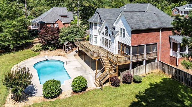 311 Hidden Lakes Drive, Carrollton, GA 30116