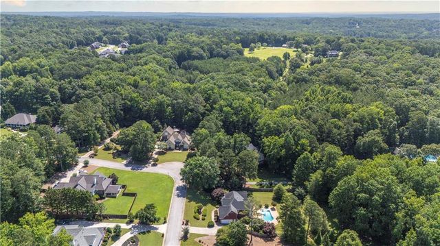 311 Hidden Lakes Drive, Carrollton, GA 30116