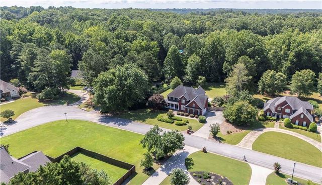 311 Hidden Lakes Drive, Carrollton, GA 30116