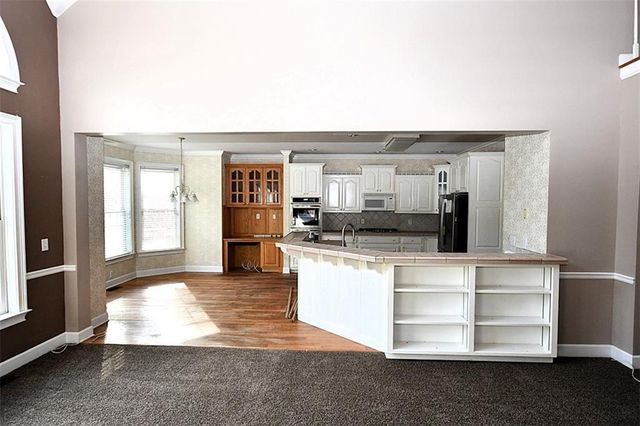 311 Hidden Lakes Drive, Carrollton, GA 30116