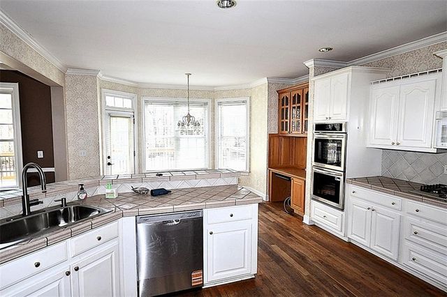 311 Hidden Lakes Drive, Carrollton, GA 30116