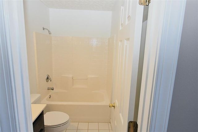 311 Hidden Lakes Drive, Carrollton, GA 30116