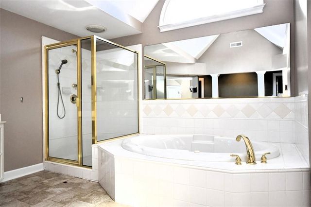 311 Hidden Lakes Drive, Carrollton, GA 30116