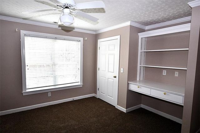 311 Hidden Lakes Drive, Carrollton, GA 30116