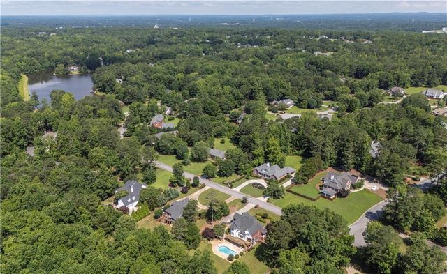 311 Hidden Lakes Drive, Carrollton, GA 30116