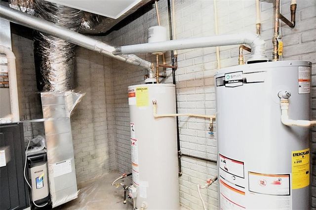 311 Hidden Lakes Drive, Carrollton, GA 30116