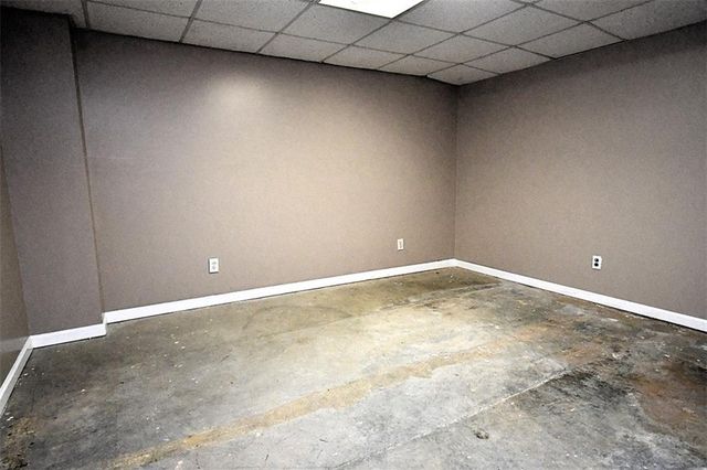 311 Hidden Lakes Drive, Carrollton, GA 30116