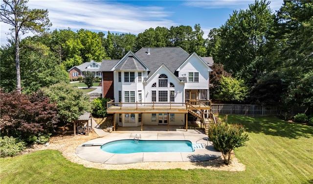 311 Hidden Lakes Drive, Carrollton, GA 30116