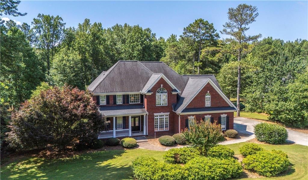 311 Hidden Lakes Drive, Carrollton, GA 30116