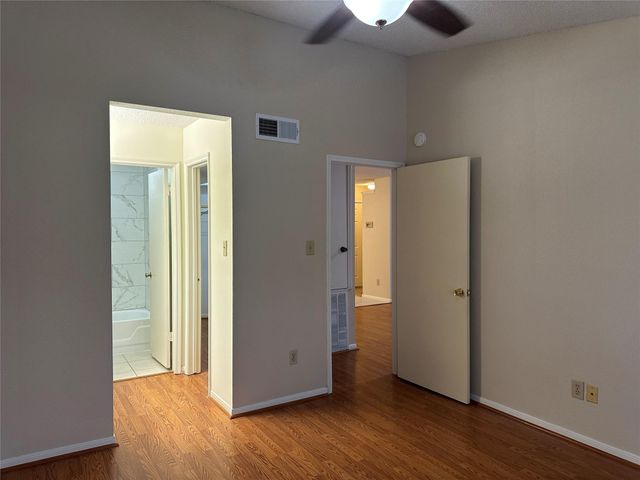 2121 Hepburn Street 104, Houston, TX 77054