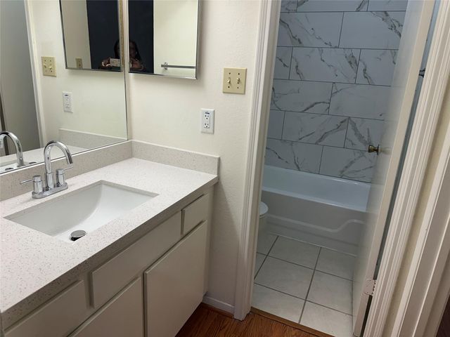 2121 Hepburn Street 104, Houston, TX 77054