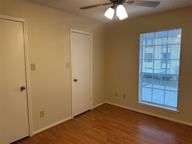 2121 Hepburn Street 104, Houston, TX 77054