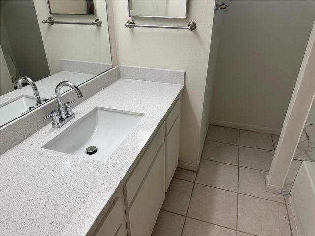 2121 Hepburn Street 104, Houston, TX 77054