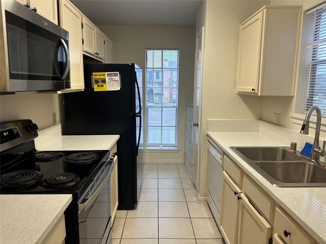 2121 Hepburn Street 104, Houston, TX 77054
