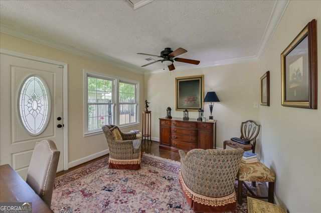 215 SE Barnard Avenue, Aiken, SC 29801