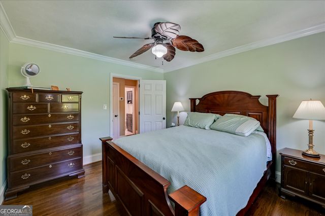 215 SE Barnard Avenue, Aiken, SC 29801