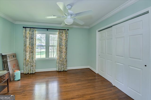 215 SE Barnard Avenue, Aiken, SC 29801