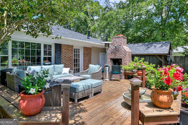 215 SE Barnard Avenue, Aiken, SC 29801