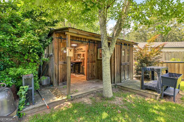 215 SE Barnard Avenue, Aiken, SC 29801