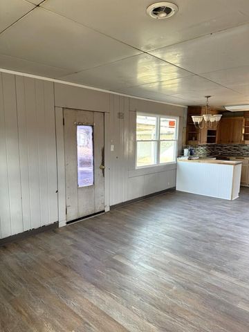 707 Auburn PL, Martinsville, VA 24112