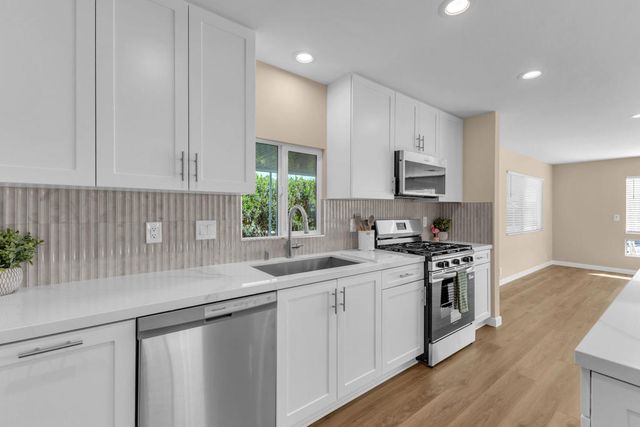 39163 Warm Springs Drive, Palm Desert, CA 92260