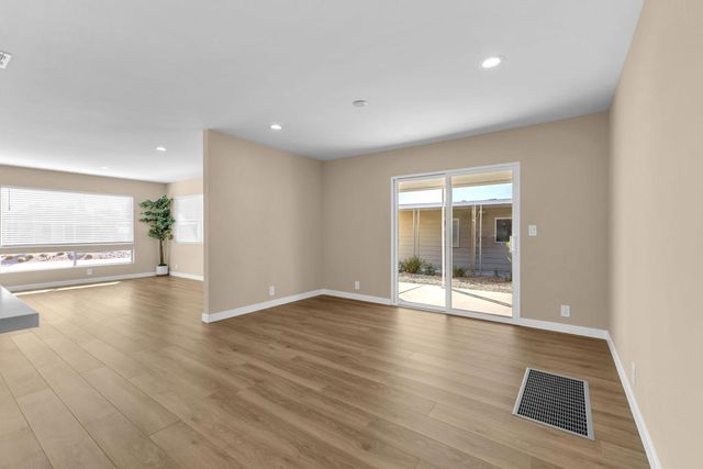 39163 Warm Springs Drive, Palm Desert, CA 92260