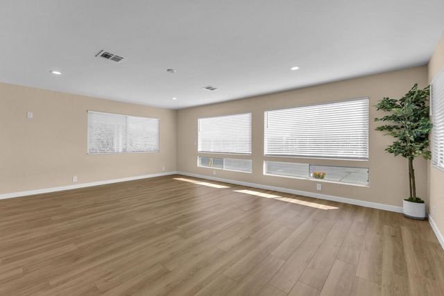 39163 Warm Springs Drive, Palm Desert, CA 92260