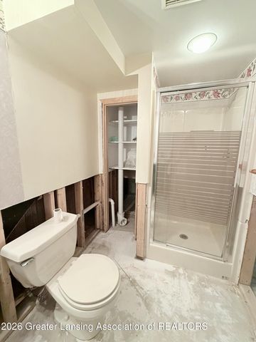 451 Park Meadows Drive, Lansing, MI 48917