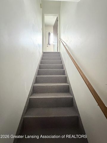 451 Park Meadows Drive, Lansing, MI 48917