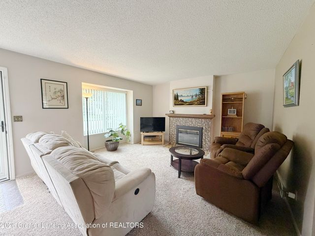 451 Park Meadows Drive, Lansing, MI 48917