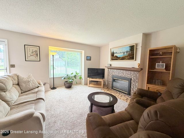 451 Park Meadows Drive, Lansing, MI 48917