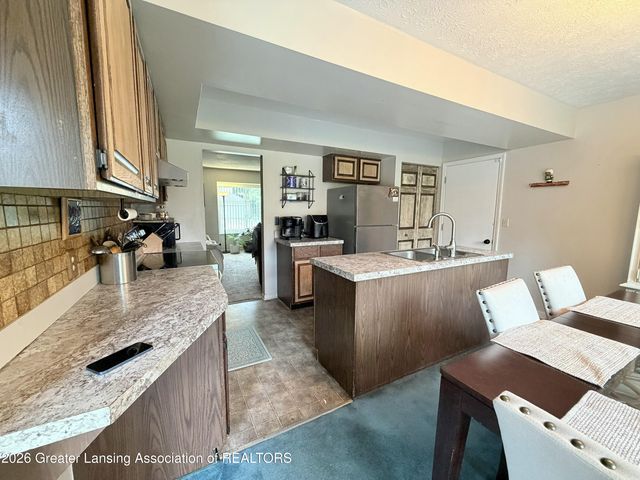 451 Park Meadows Drive, Lansing, MI 48917