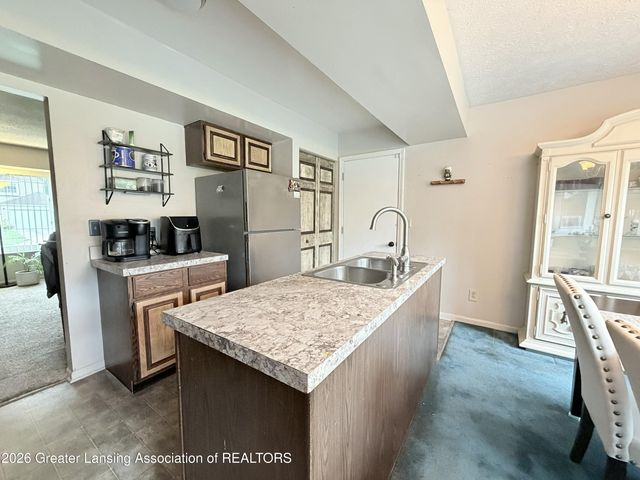 451 Park Meadows Drive, Lansing, MI 48917