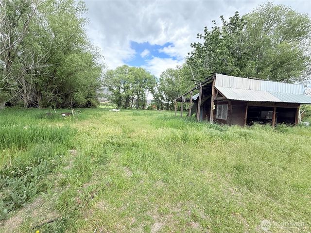 1485 B Old Hwy 97, Malott, WA 98829