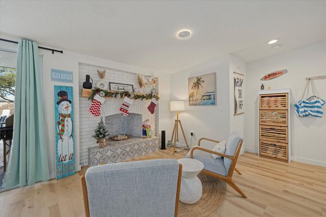 2069 BOUGAINVILLEA STREET, Sarasota, FL 34239