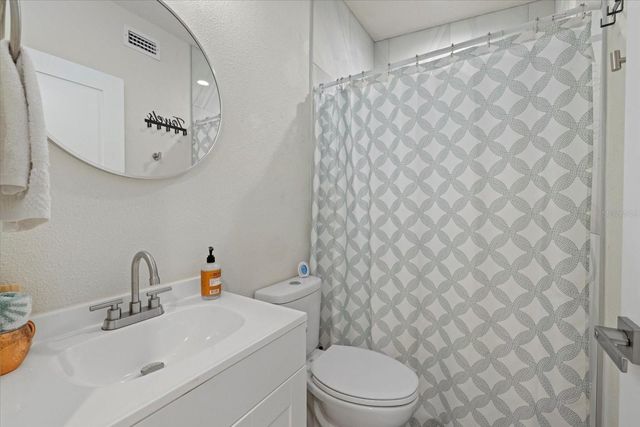 2069 BOUGAINVILLEA STREET, Sarasota, FL 34239