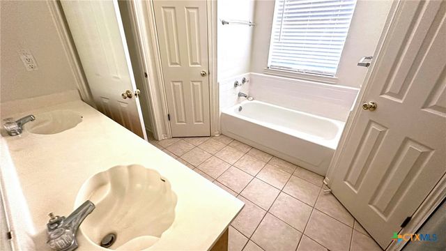 1302 Creek Street, Copperas Cove, TX 76522