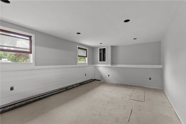 49 Dexter Street, Portsmouth, RI 02871