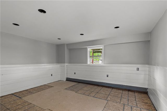 49 Dexter Street, Portsmouth, RI 02871