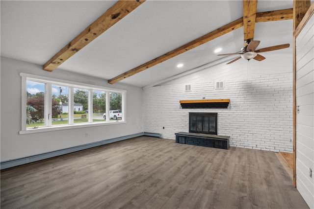 49 Dexter Street, Portsmouth, RI 02871