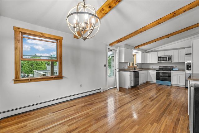 49 Dexter Street, Portsmouth, RI 02871