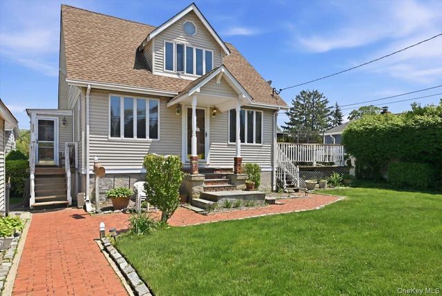 418 Myrtle Avenue, West Islip, NY 11795
