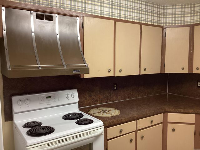 10323 W 20th Street, Little Rock, AR 72205